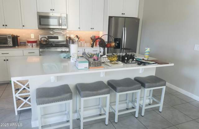 18038 N BELL POINTE Boulevard photos photos