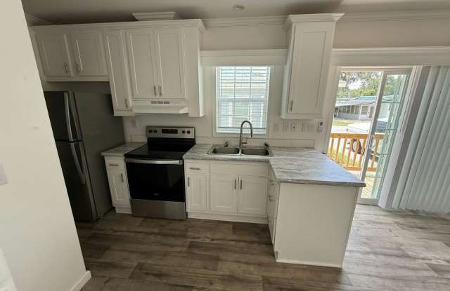 8801 E Moonrise Lane RV Gallery 3