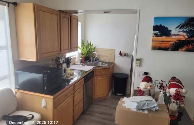 211 Northeast 16th Court photos photos