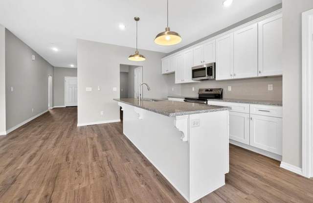 544 Columbine (Lease) Street Gallery 4