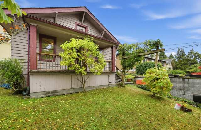 2Bd/1Ba Seattle Home Gallery 1