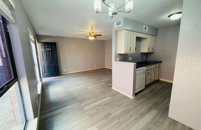 60 W Washington Street photos photos