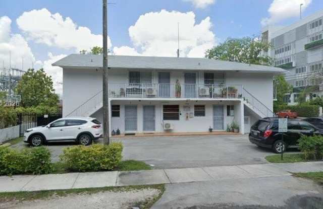 1194 NW 19th Ave photos photos
