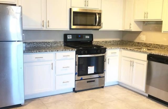 300 Linden Ave Unit B3 - 300 Linden Avenue, Sharpsburg, PA 15215