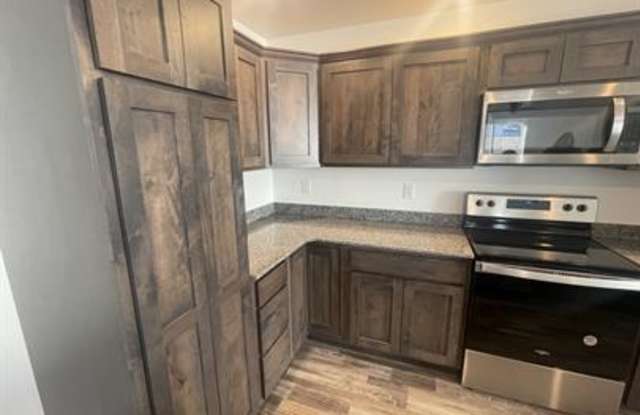 706 Black Diamond - CUnits A, B, C, D photos photos