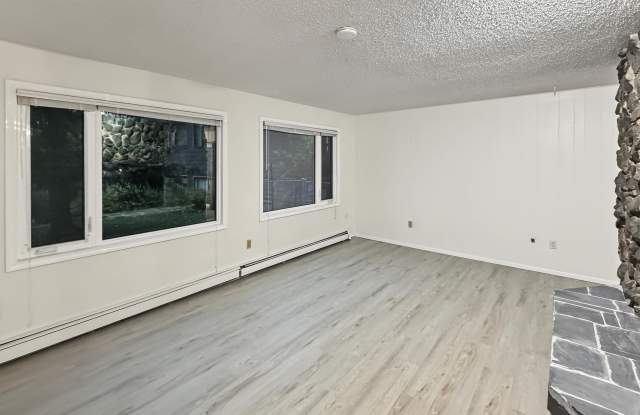 5500 East 38th Court - B Gallery 3