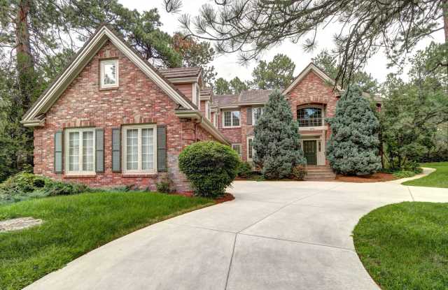 Exceptional Estate Home Behind the Gates of Castle Pines Village Gallery 3
