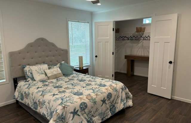 691 Cimarron Gallery 2