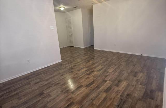 2317 15th Street Gallery 2