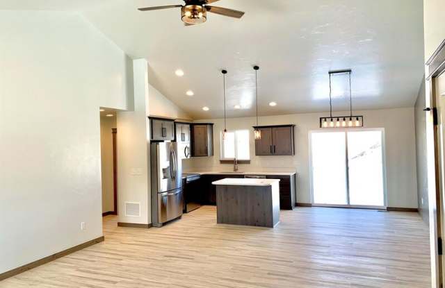 2941 Bullfrog Court - B Gallery 2