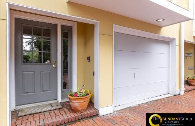 54 Trowbridge St photos photos