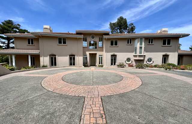 75 Bond Ln Gallery 1