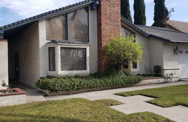 2178 Elmdale Avenue - 2178 Elmdale Avenue, Simi Valley, CA 93065