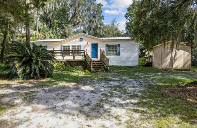 Spacious 3/2 Home on Nearly an Acre in Fernandina Beach photos photos
