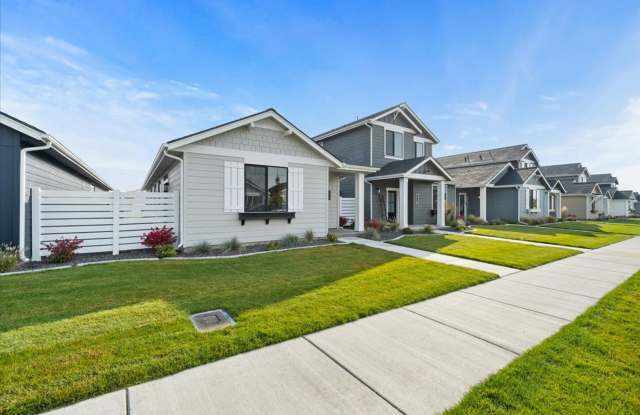 Single-Level Serenity: Your 3 Bedroom, 2 Bath Dream Home Awaits Gallery 2