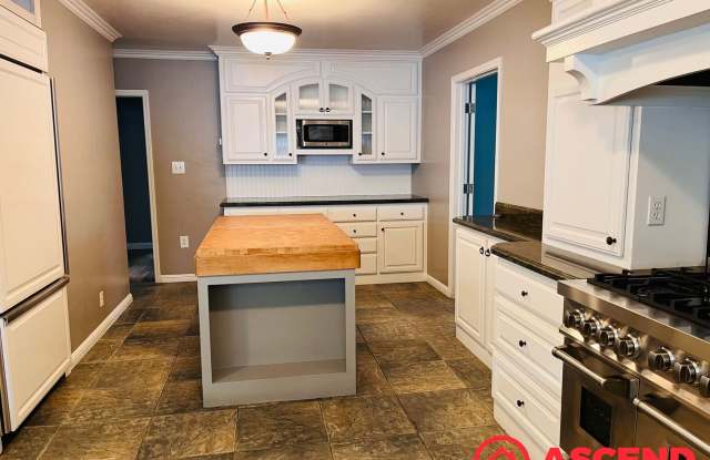 Darling Home Near Bakersfield College! Gallery 4
