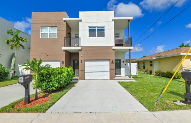 460 NW 27th Avenue photos photos