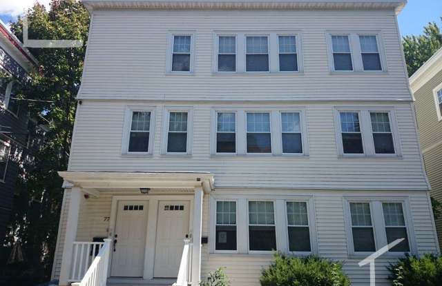 Nice 4 bed in Oak Square Gallery 3