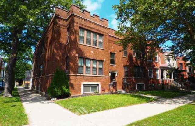 4148 W CORNELIA Gallery 2