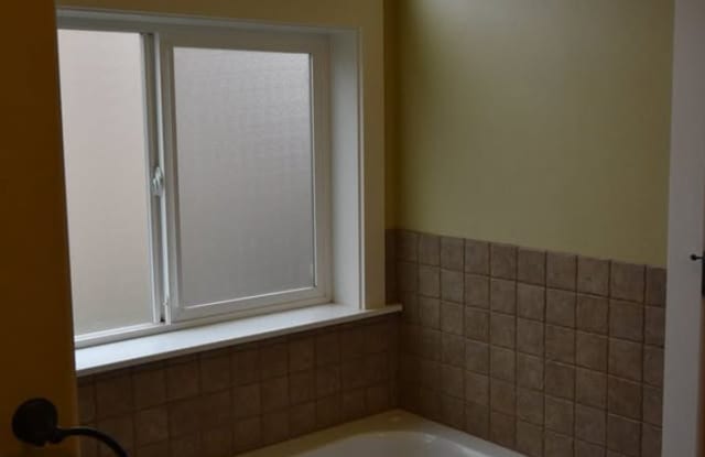 4 bedroom, 2.5 bathrooms and Office/bonus room In Ferndale Gallery 3