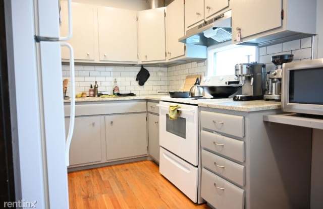 827 Dewey Avenue Gallery 3
