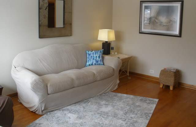 7317 North Oconto Avenue Gallery 3