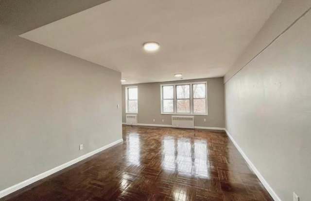 2320 Grand Avenue Gallery 2
