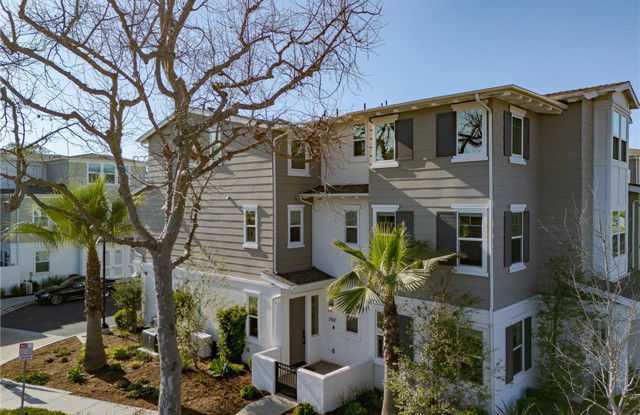 2100 Cresta Drive photos photos