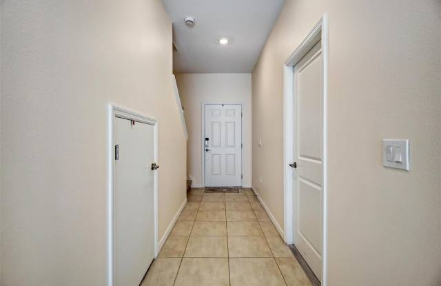 1414 ANCHOR BEND Way Gallery 4