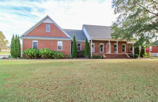 1st Month's Rent Free photos photos