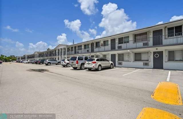 1810 E Oakland Park Blvd photos photos