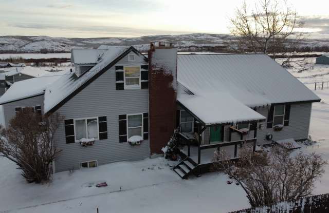2661 Wyoming 150 S Unit A - 2661 Wyoming 150, Uinta County, WY 82930
