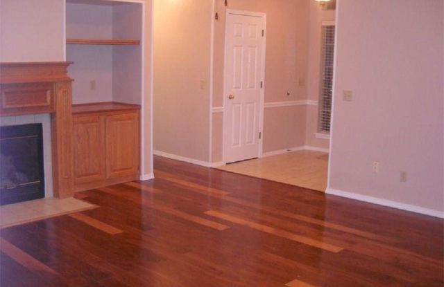407 39th  PL Gallery 4