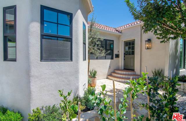 6417 Lindenhurst Avenue Gallery 1