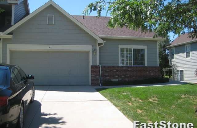 2 bedroom Ranch townhome backing to Thorncreek Golf Course photos photos