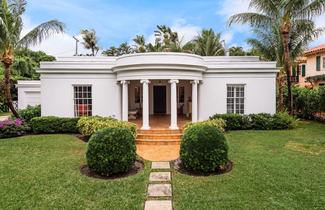 425 Seaspray Avenue - 425 Seaspray Avenue, Palm Beach, FL 33480