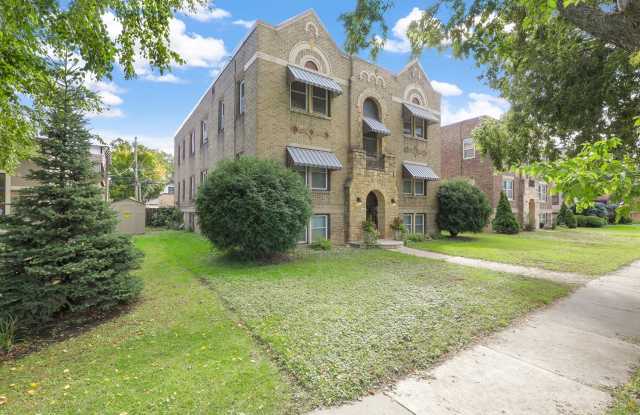 4711 Nicollet Ave Apt 302 Gallery 1
