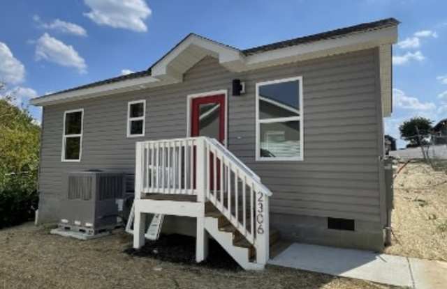 1310 East 36th Street ADU photos photos