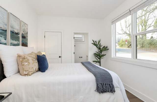 3426 Brookshire Boulevard - 1 Gallery 2