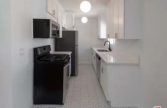 2759 S Redondo Blvd photos photos