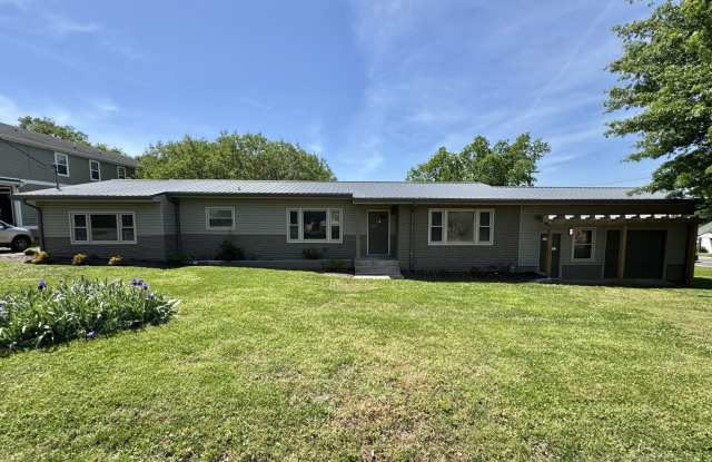 Remodeled Single Level 3 Bed, 2 Bath Home w/ 1 Car Garage photos photos Remodeled Single Level 3 Bed, 2 Bath Home w/ 1 Car Garage photos photos