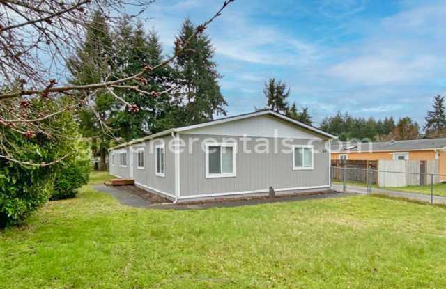 Updated 4BR 2BA Home in Lacey Gallery 3