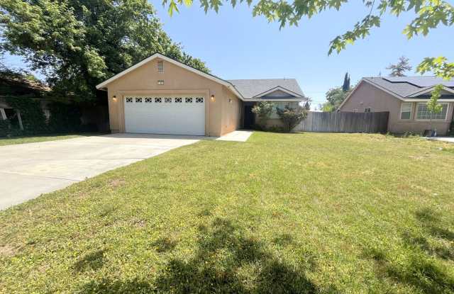 Single-Story 3-Bedroom Home Available in Beaumont! photos photos
