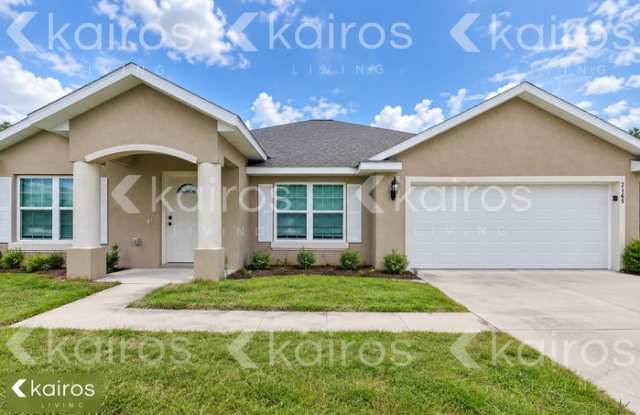 2165 Southwest 153rd Loop Gallery 1