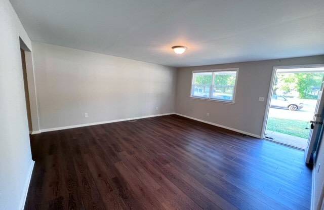 3941 Della Court Gallery 3
