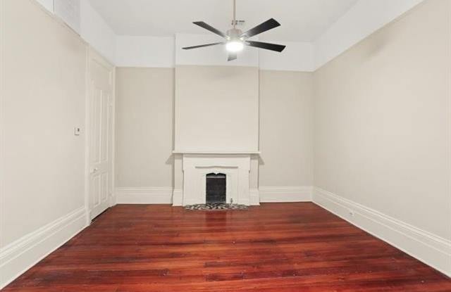 807 DECATUR Street Gallery 4