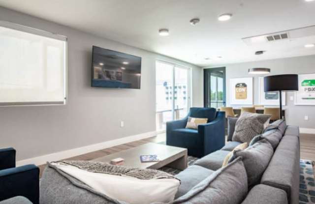 1841 Social Drive Gallery 3