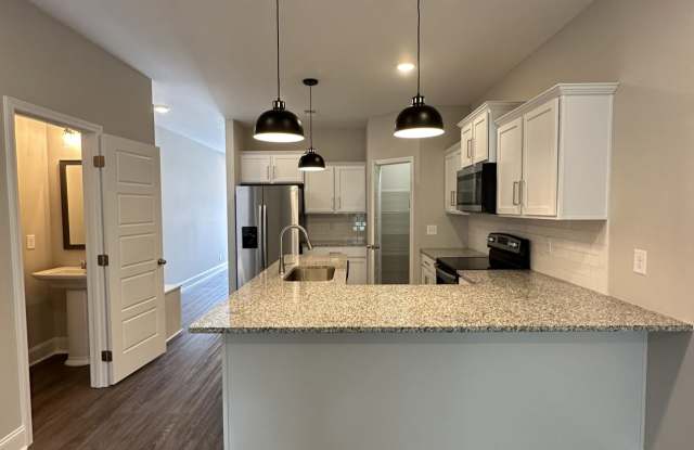 200 Drayton Drive - A Gallery 4