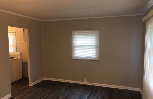 3115 North Temple Avenue Gallery 2