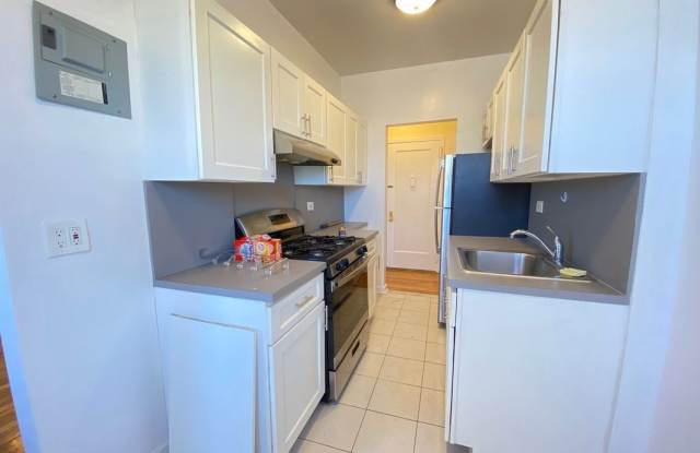 1102 Stadium Ave # A Gallery 2